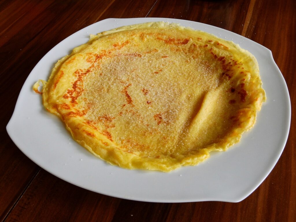 Foto da crepioca pronta, agora corte em pedaços pequenos e leve ao forno