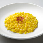 Foto ilustrativa de arroz com açafrão