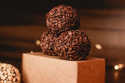Foto ilustrativa de brigadeiro de banana