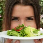 Foto ilustrativa para a importância da alimentação durante a TPM